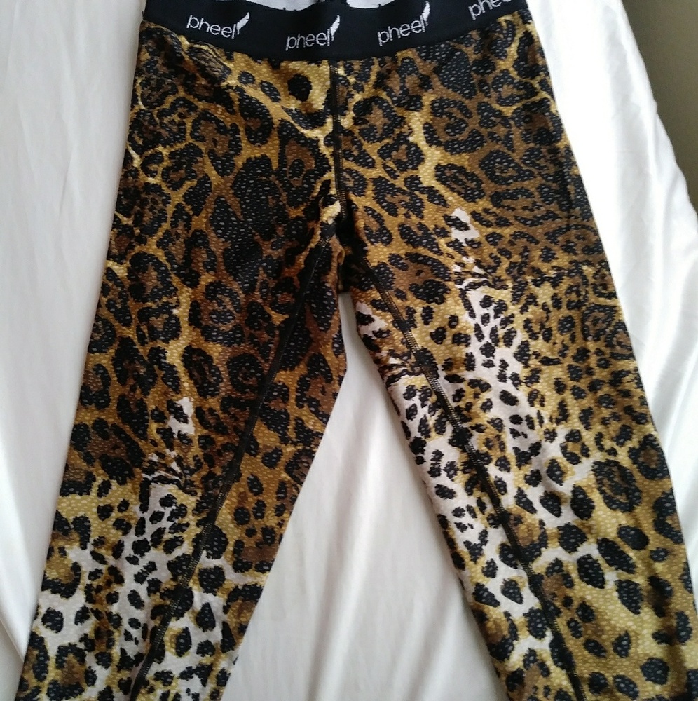 Pheel Capri Leggings